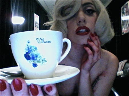 Lady Gaga nos ofrece un cafecito