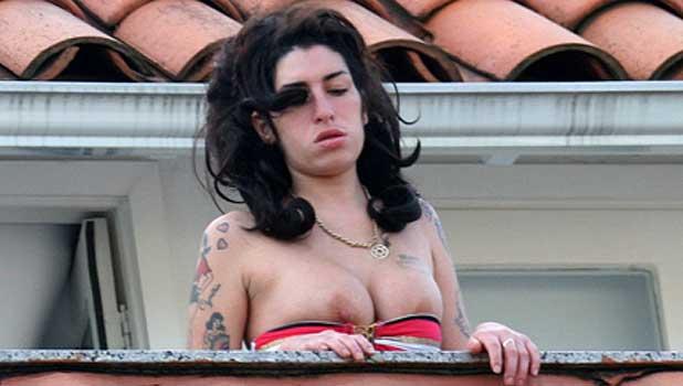 Amy Winehouse un poquito drogada